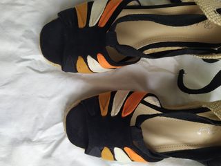 Alpargatas mujer negras y naranjas