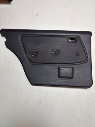 Panel puerta trasera izq Mercedes w123