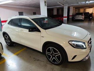 Mercedes-Benz GLA 2014