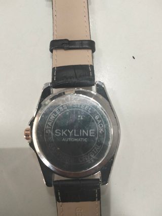 Reloj Skyline automático