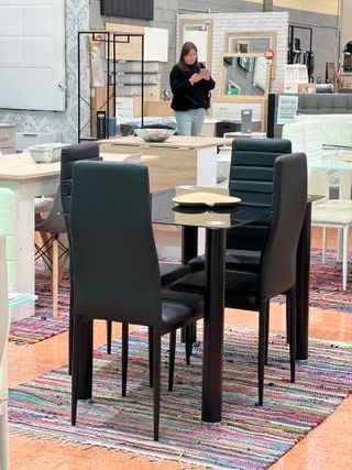 Mesa comedor 4 sillas - cristal negro