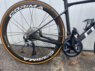Bicicleta carretera Cube 