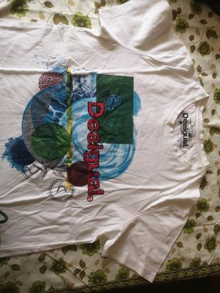 Camiseta Desigual blanca