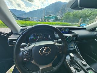 Lexus IS300h - 223CV - 2018 - 145.000km