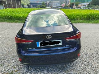 Lexus IS300h - 223CV - 2018 - 145.000km