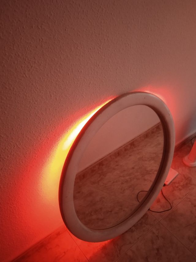 Specchio LED 70cm - Rosso & Bianco