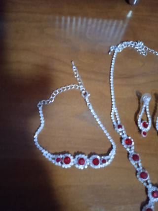 Conjunto bisutería rojo y plata