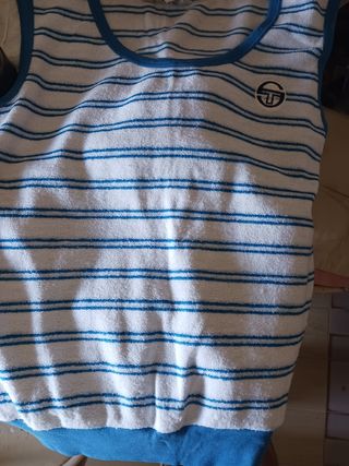 Canotta Sergio Tacchini rosa-bianca o blu è bianca