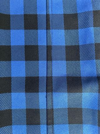 Falda de tubo cuadros azul Bershka talla S. 