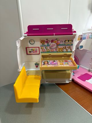 Barbie Ambulancia y Clínica + muñeca