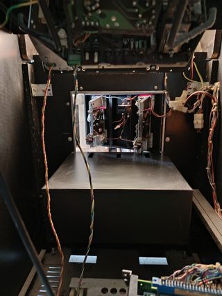 Cabinet Arcade 
