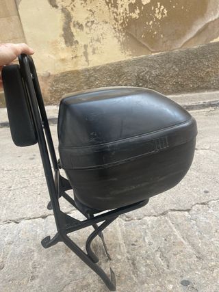 Respaldo con baúl Vespa