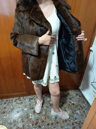 Chaqueta de piel marrón