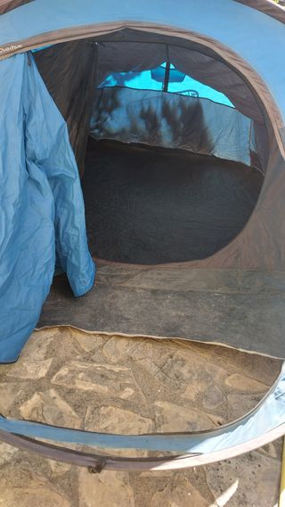 Tienda Quechua 2 Segundos, 2 colchones y protector