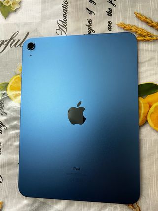 iPad 10ªGen (2022)-64GB WIFI + Funda