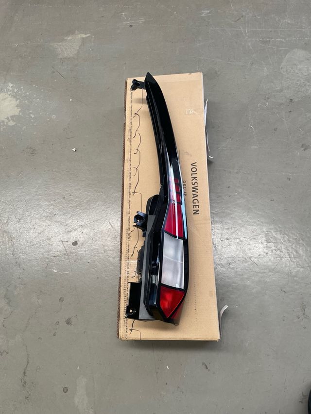 Piloto trasero VW CADDY