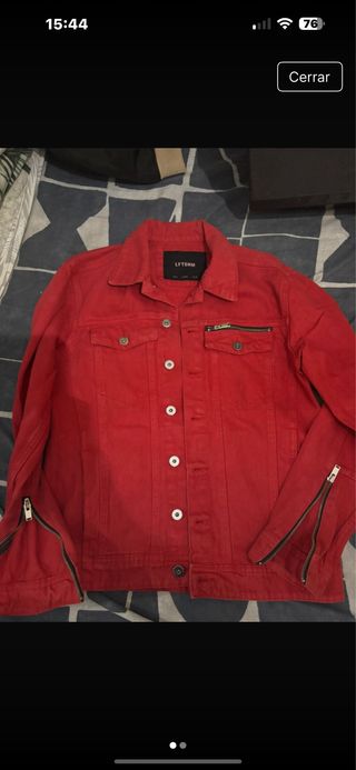 dos Chaquetas vaqueras Zara azul tejana +roja