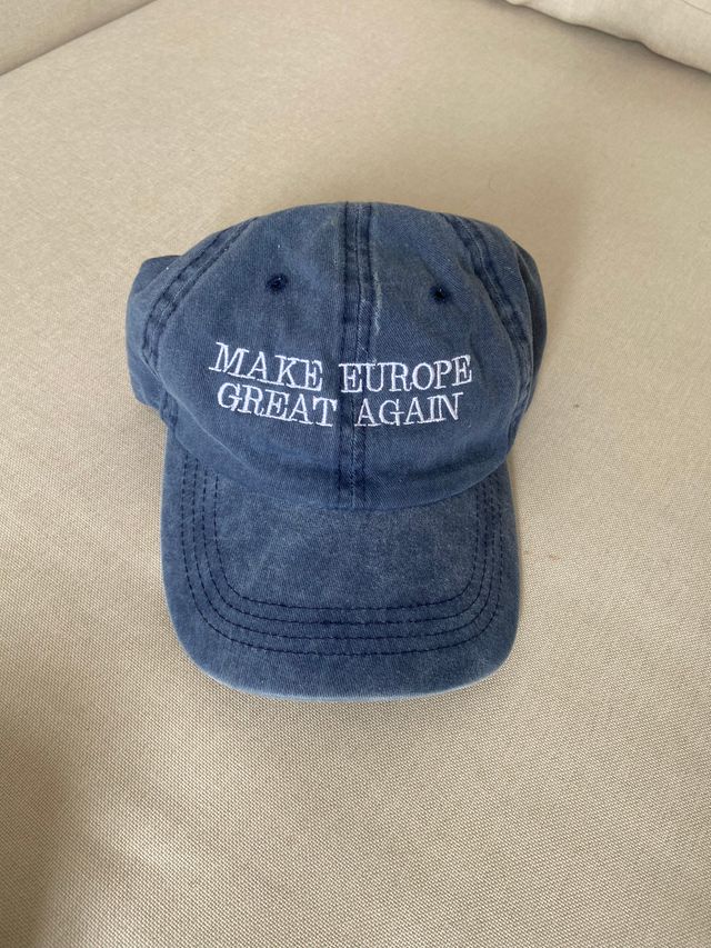 Gorra azul -- Make Europe Great Again --