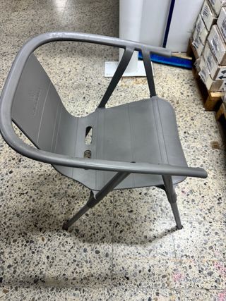 Sillón terraza gris plástico