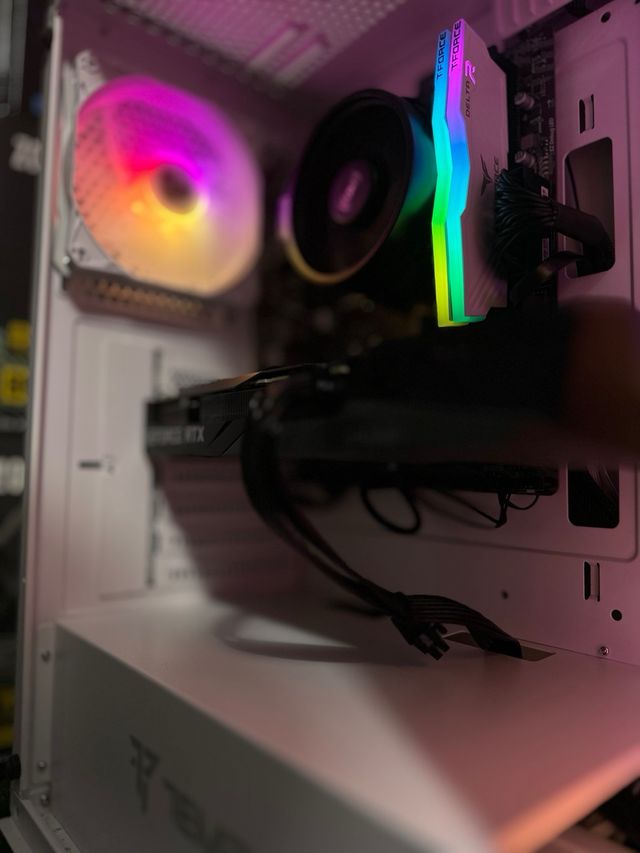 RYZEN 5 // RTX 3060 PC GAMING A ESTRENAR