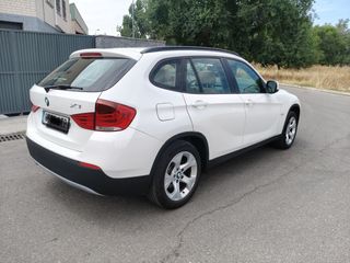 BMW X1 2010 NACIONAL SOLO 210.000 KM pegatina 