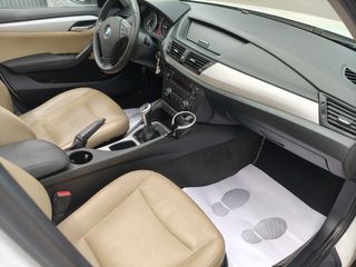 BMW X1 2010 NACIONAL SOLO 210.000 KM pegatina 
