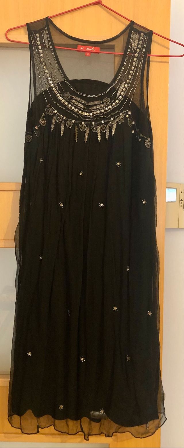 Vestido negro tirantes pedreria