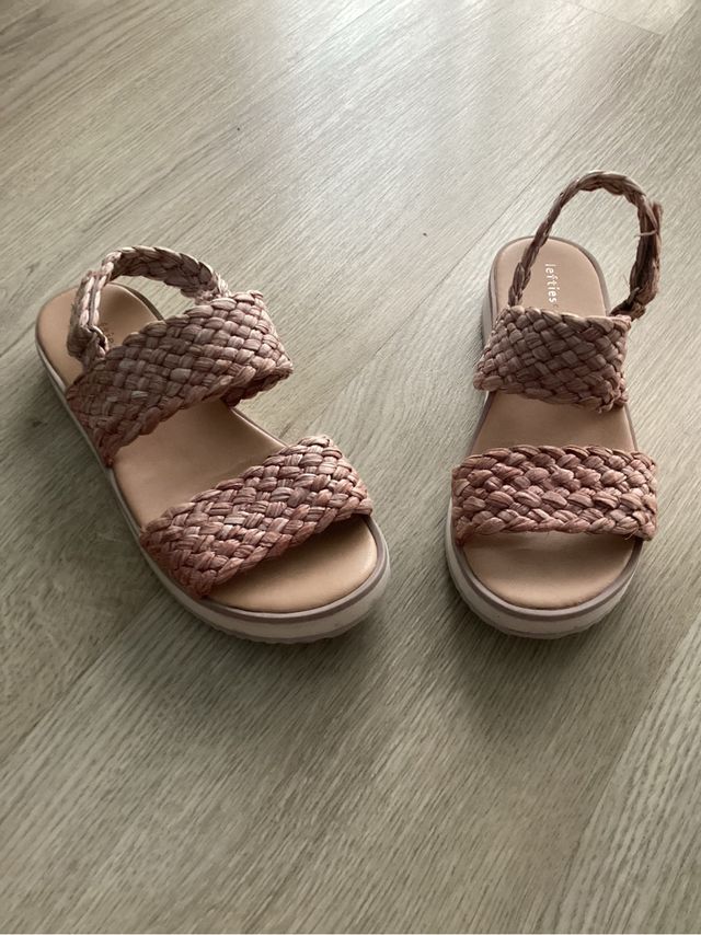 Sandalias niña color rosa claro