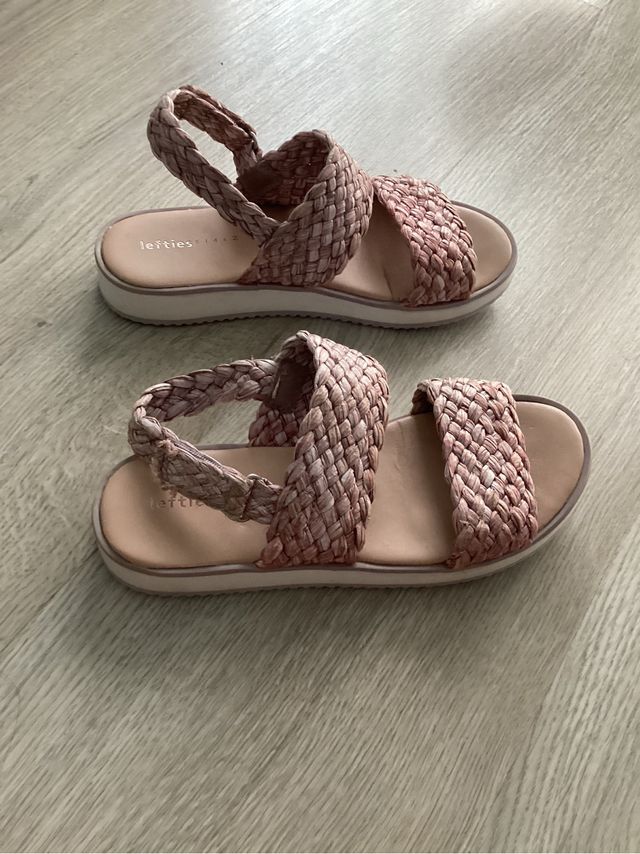Sandalias niña color rosa claro