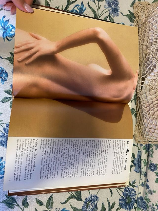 Il viso e il corpo: Guida alla salute e bellezza