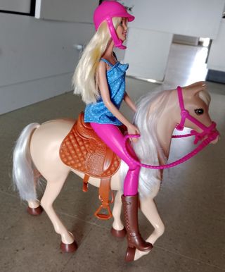 Barbie y caballo