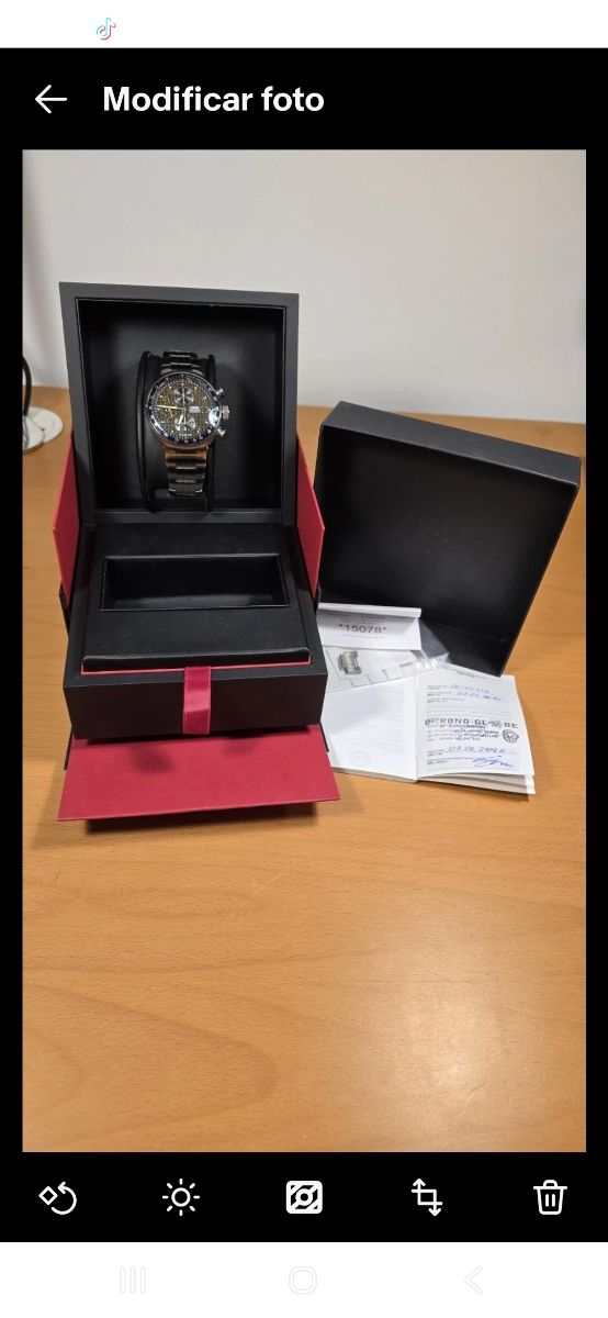 Oris 7587-72 TT3 Cronógrafo Titanio