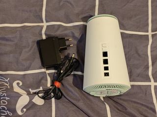 Router TCL HH512V AX5400