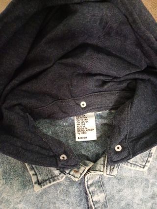 Chaqueta vaquera con capucha A ESTRENAR talla 14