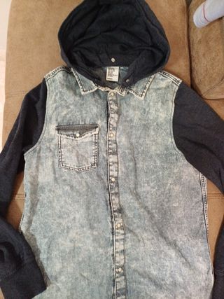 Chaqueta vaquera con capucha A ESTRENAR talla 14