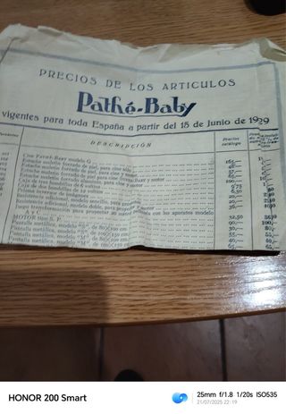 Pathe cámara cine antigua