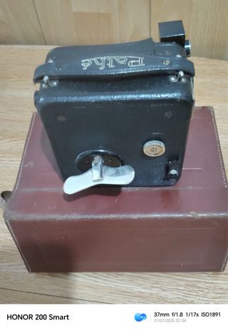 Pathe cámara cine antigua