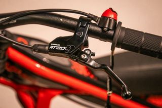 OSET TXP 24: Moto eléctrica infantil