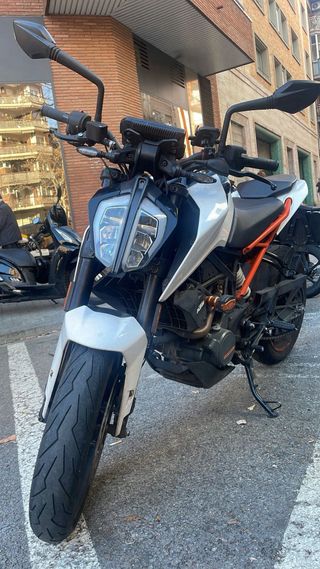 KTM 125 Duke - Moto Impecable