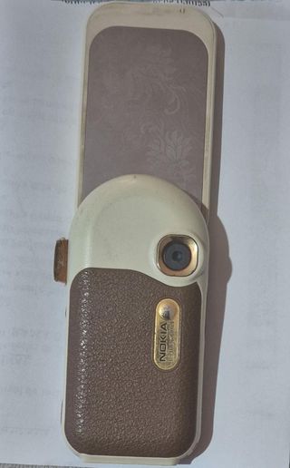 Nokia 7370 - teléfono móvil beige y dorado