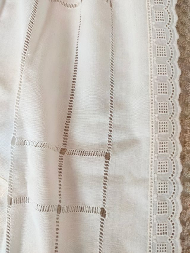 Manteletera Huertana Vainica blanca