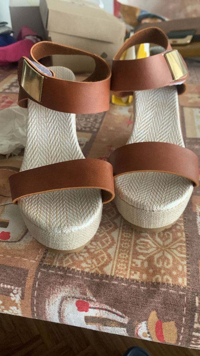 Sandalias cuña marrón beige #38