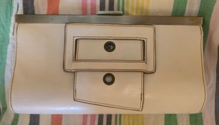 Bolso blanco de mano