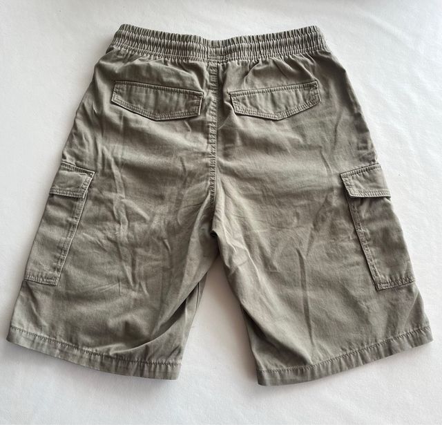 Shorts cargo verde militar