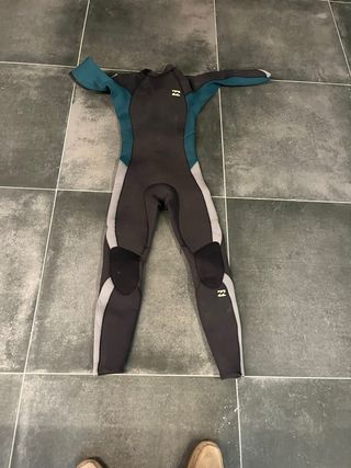 Traje neopreno Billabong Jr. talla 12 y tabla surf