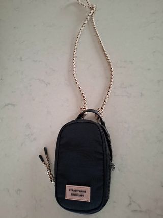 Bolso Stradivarius negro