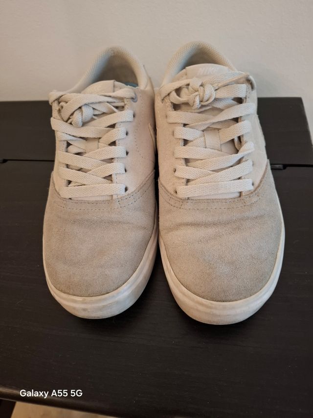 Zapatillas Nike SB - Beige/Gris