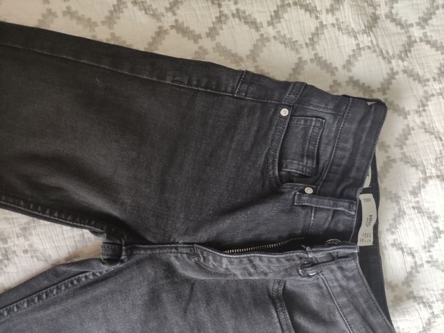 Jeans Mango pitillo negros - 32