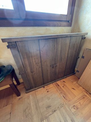 Mueble TV madera maciza castaño rustico