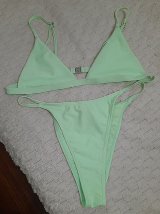 Bikini verde fosforito